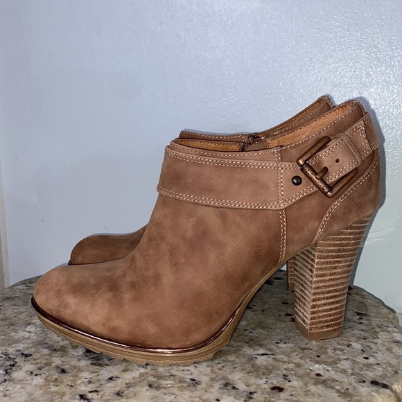 Sofft Willa Buckled Burnished Leather Stacked Heel Bootie-Twine Tan-Women’s 8M - Picture 6 of 16